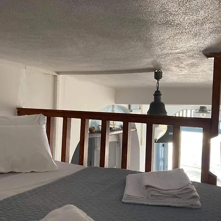 The Monk Seal Boathouse * Klima (Milos)