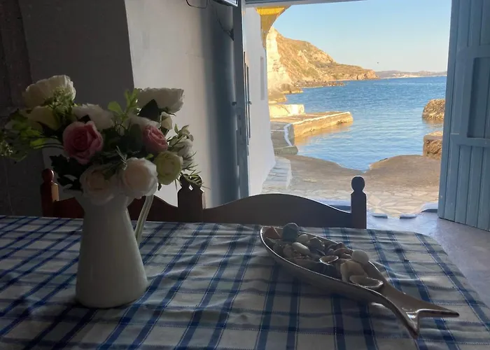 Dom wakacyjny The Monk Seal Boathouse Klima (Milos)